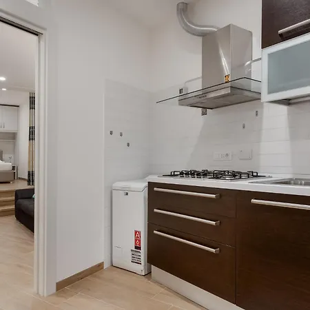 Hermes With Private Parking