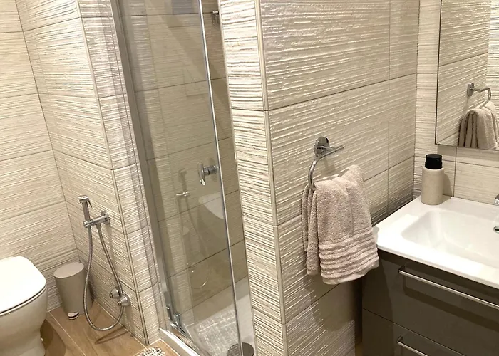 Hermes With Private Parking Apartment Trieste